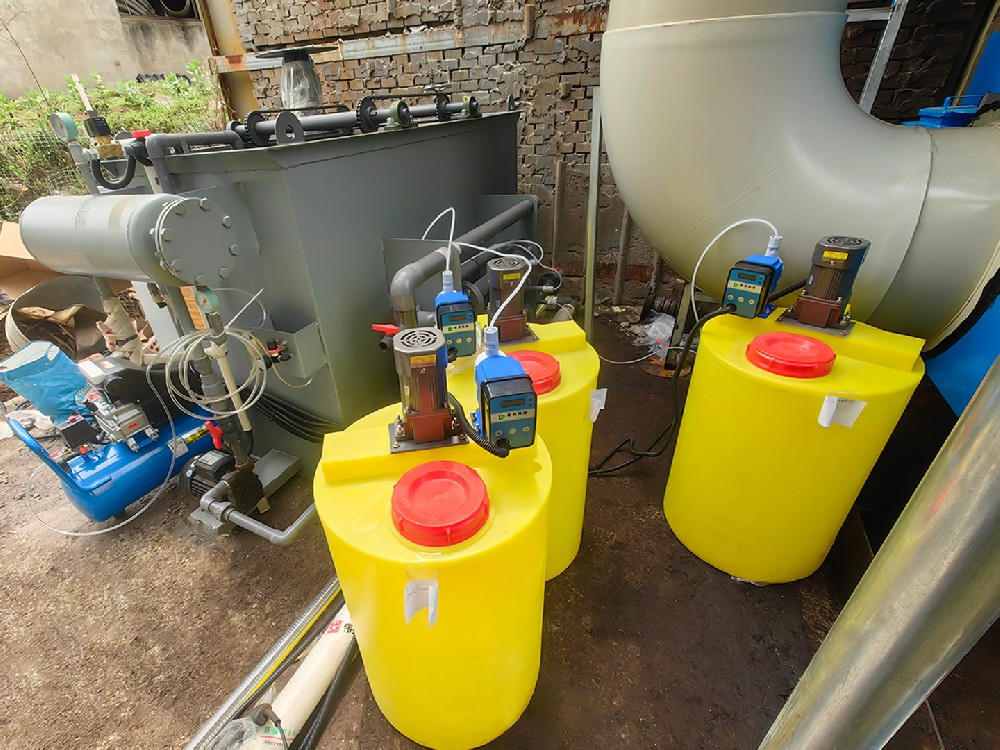 油庫廢水處理：防爆氣浮機設(shè)備